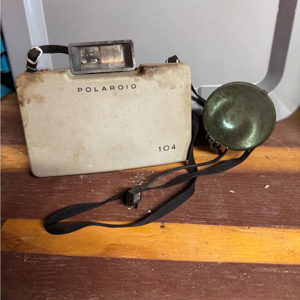 Polaroid 104 vintage camera